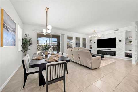 Casa en venta en Davenport, Florida, 6 dormitorios, 303.23 m2 № 2322866 - foto 23