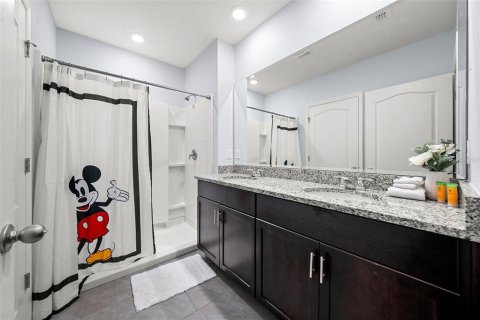 Casa en venta en Davenport, Florida, 6 dormitorios, 303.23 m2 № 2322866 - foto 22