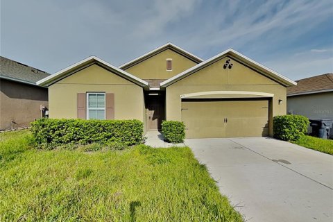 Casa en alquiler en Davenport, Florida, 4 dormitorios, 166.11 m2 № 1873861 - foto 1