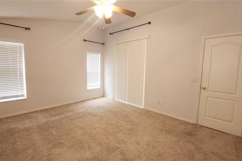 House in Valrico, Florida 4 bedrooms, 176.24 sq.m. № 2377795 - photo 14