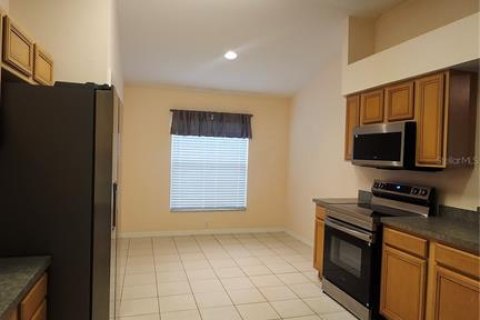 House in Valrico, Florida 4 bedrooms, 176.24 sq.m. № 2377795 - photo 4