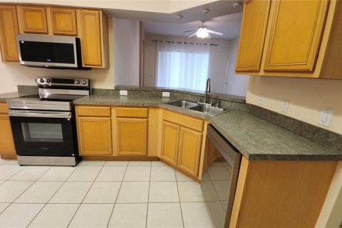 House in Valrico, Florida 4 bedrooms, 176.24 sq.m. № 2377795 - photo 5