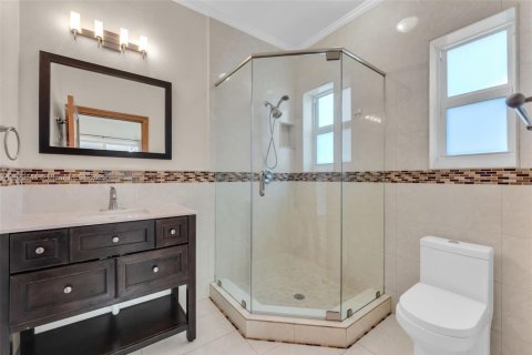 Casa en alquiler en Coral Gables, Florida, 4 dormitorios, 216.74 m2 № 1969095 - foto 22