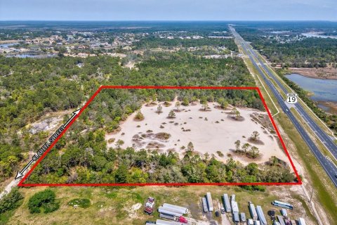 Land in Weeki Wachee, Florida № 2165967 - photo 2