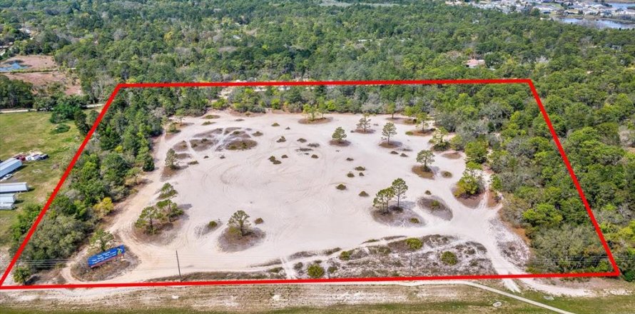 Land in Weeki Wachee, Florida № 2165967