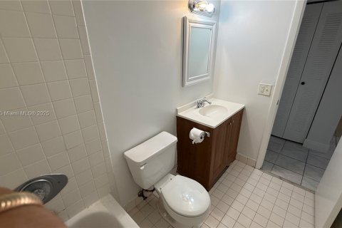 Apartment in Miami, Florida 2 bedrooms, 78.04 sq.m. № 1897595 - photo 16