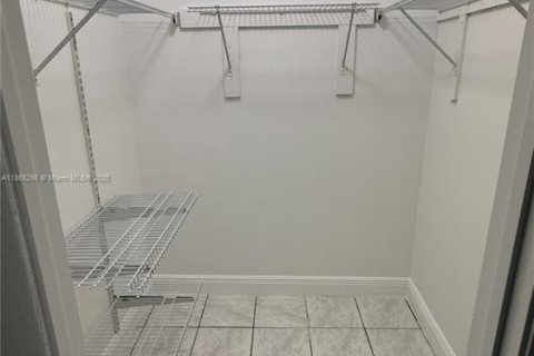 Apartment in Miami, Florida 2 bedrooms, 78.04 sq.m. № 1897595 - photo 18