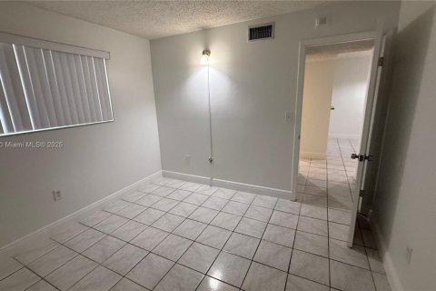 Apartment in Miami, Florida 2 bedrooms, 78.04 sq.m. № 1897595 - photo 13
