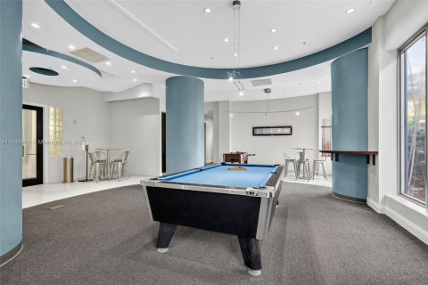 Condo in Hollywood, Florida, 1 bedroom  № 1727359 - photo 25