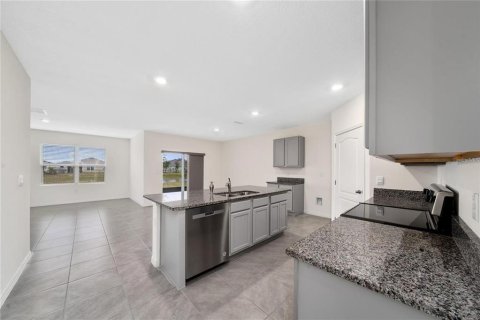 Villa ou maison à vendre à Davenport, Floride: 4 chambres, 173.45 m2 № 2147659 - photo 13