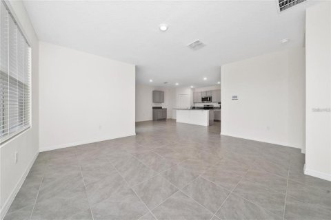 Villa ou maison à vendre à Davenport, Floride: 4 chambres, 173.45 m2 № 2147659 - photo 19