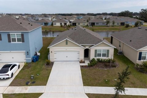 Villa ou maison à Davenport, Floride 4 chambres, 173.45 m2 № 2147659
