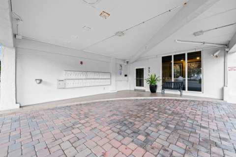 Condominio en venta en Fort Lauderdale, Florida, 1 dormitorio, 73.86 m2 № 2168026 - foto 3
