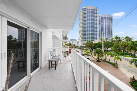 Condominio en venta en Fort Lauderdale, Florida, 1 dormitorio, 73.86 m2 № 2168026 - foto 7