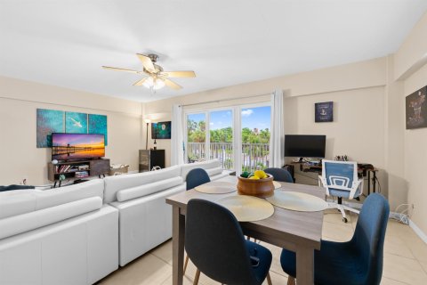 Condominio en venta en Fort Lauderdale, Florida, 1 dormitorio, 73.86 m2 № 2168026 - foto 17
