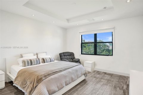 Villa ou maison à vendre à Miami, Floride: 3 chambres, 197.32 m2 № 2340522 - photo 15