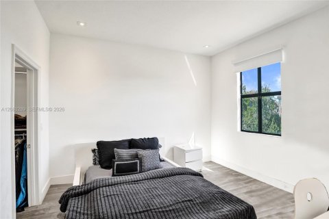 Villa ou maison à vendre à Miami, Floride: 3 chambres, 197.32 m2 № 2340522 - photo 14