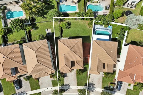 Villa ou maison à vendre à Miami, Floride: 3 chambres, 197.32 m2 № 2340522 - photo 26