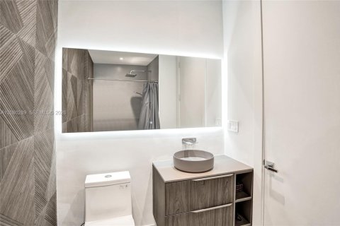 Villa ou maison à vendre à Miami, Floride: 3 chambres, 197.32 m2 № 2340522 - photo 11