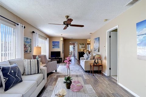 Condominio en venta en Hudson, Florida, 2 dormitorios, 106.28 m2 № 2091769 - foto 24