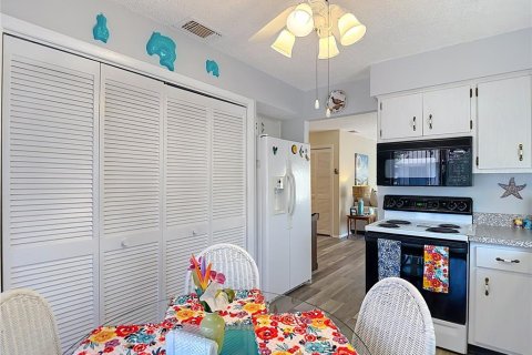 Condominio en venta en Hudson, Florida, 2 dormitorios, 106.28 m2 № 2091769 - foto 12