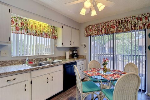 Condominio en venta en Hudson, Florida, 2 dormitorios, 106.28 m2 № 2091769 - foto 8