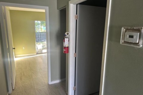 Immobilier commercial à vendre à Lakeland, Floride: 276.38 m2 № 2291650 - photo 4