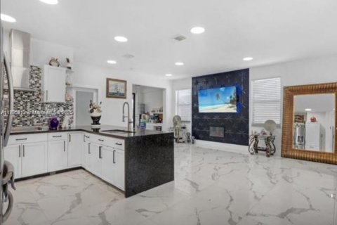 Villa ou maison à vendre à Homestead, Floride: 4 chambres, 164.53 m2 № 1947954 - photo 30