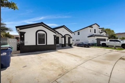 Villa ou maison à vendre à Homestead, Floride: 4 chambres, 164.53 m2 № 1947954 - photo 2