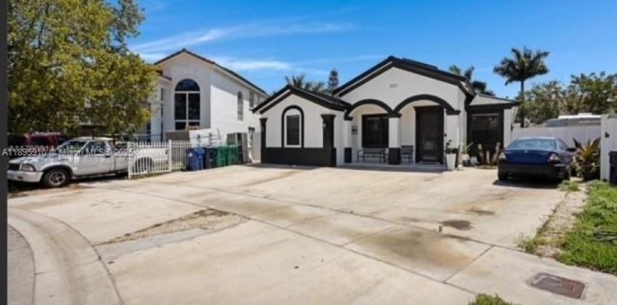 Villa ou maison à Homestead, Floride 4 chambres, 164.53 m2 № 1947954
