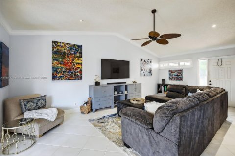 Townhouse in Plantation, Florida 2 bedrooms, 105.72 sq.m. № 1850485 - photo 5