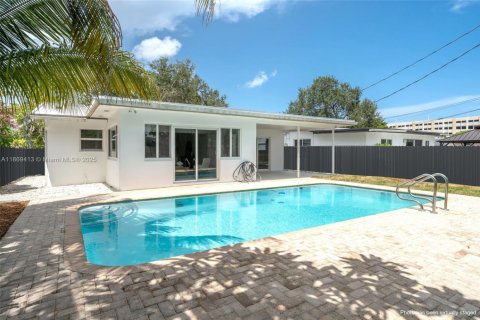 Villa ou maison à vendre à Hollywood, Floride: 3 chambres, 144.74 m2 № 1926364 - photo 24