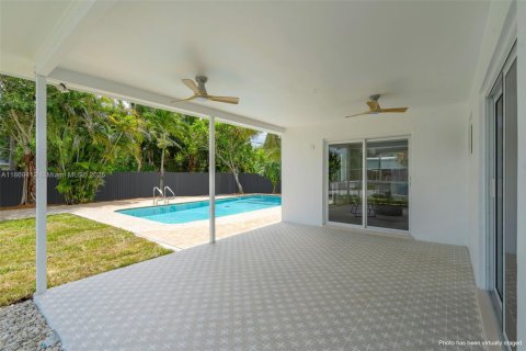 Villa ou maison à vendre à Hollywood, Floride: 3 chambres, 144.74 m2 № 1926364 - photo 21