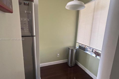 Condo in Coral Springs, Florida, 1 bedroom № 2257161 - photo 9