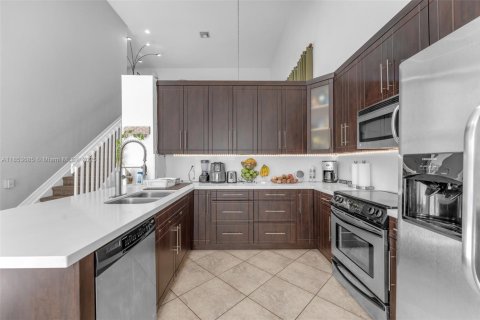 Villa ou maison à vendre à Homestead, Floride: 4 chambres, 194.54 m2 № 1962709 - photo 13