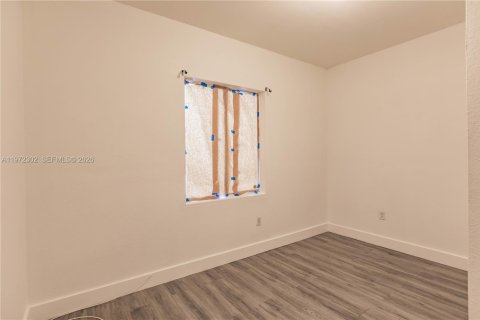 House in Miami, Florida 3 bedrooms, 103.49 sq.m. № 2040832 - photo 16