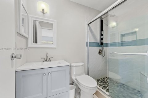 Condo in Delray Beach, Florida, 1 bedroom  № 1995997 - photo 20