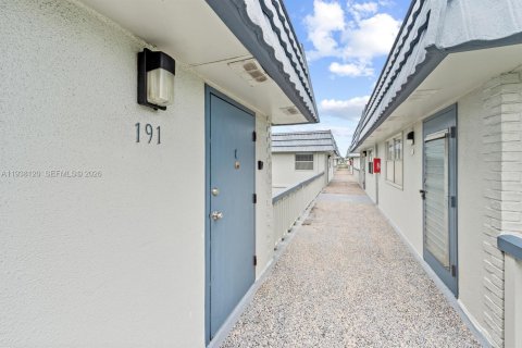 Condo in Delray Beach, Florida, 1 bedroom  № 1995997