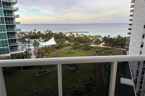 Copropriété à louer à Bal Harbour, Floride: 2 chambres, 98.1 m2 № 2145684 - photo 5
