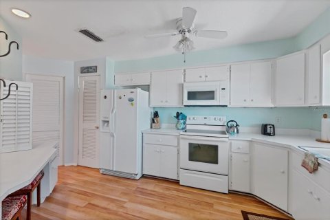 Copropriété à louer à Sarasota, Floride: 2 chambres, 148.27 m2 № 1905836 - photo 13