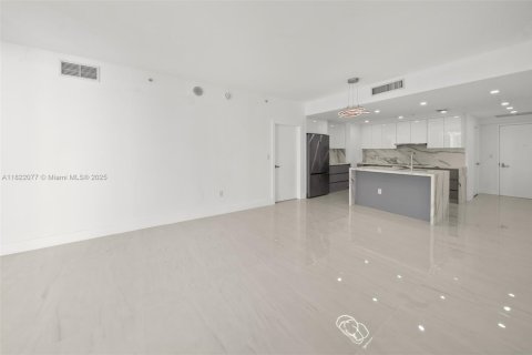 Condominio en venta en Miami, Florida, 2 dormitorios, 115.11 m2 № 1787032 - foto 3