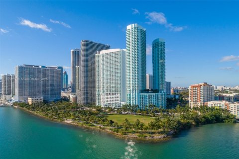 Condominio en venta en Miami, Florida, 2 dormitorios, 115.11 m2 № 1787032 - foto 25