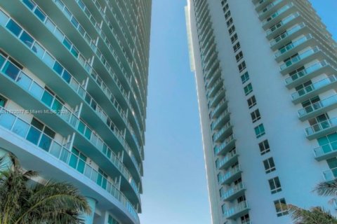 Condominio en venta en Miami, Florida, 2 dormitorios, 115.11 m2 № 1787032 - foto 27