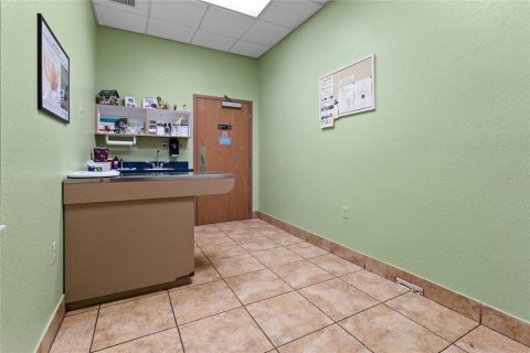 Propiedad comercial en venta en Mount Dora, Florida, 665.09 m2 № 2108985 - foto 20
