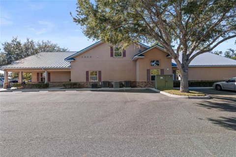 Propiedad comercial en venta en Mount Dora, Florida, 665.09 m2 № 2108985 - foto 7