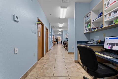 Propiedad comercial en venta en Mount Dora, Florida, 665.09 m2 № 2108985 - foto 25