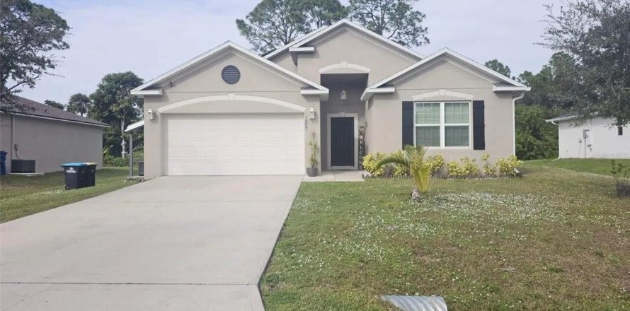 House in Palm Bay, Florida 3 bedrooms, 174.1 sq.m. № 2083823