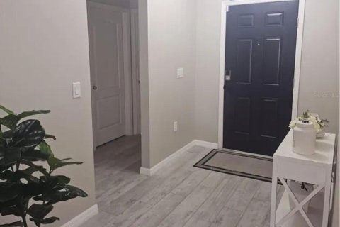 House in Palm Bay, Florida 3 bedrooms, 174.1 sq.m. № 2083823 - photo 3