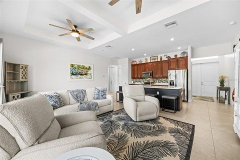 Casa en venta en Cape Coral, Florida, 3 dormitorios, 159.42 m2 № 2384038 - foto 13
