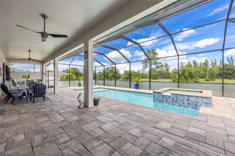 Casa en venta en Cape Coral, Florida, 3 dormitorios, 159.42 m2 № 2384038 - foto 30